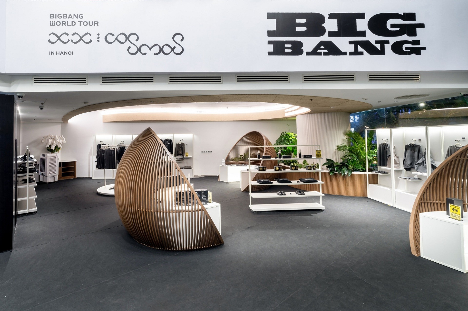 bigbang-official-pop-up-store-1793169718.jpg